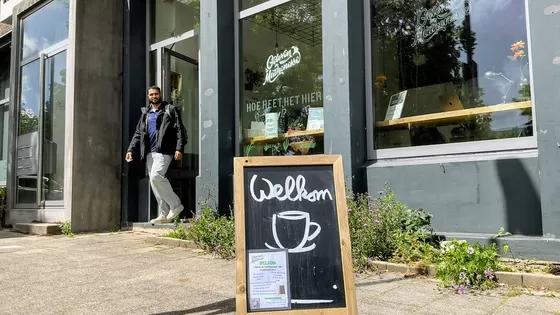 ☕️Wijkkantine: Koffie, thee, je eigen lunch en een mooi gesprek - Dinsdag en donderdag 12:00 - 13:00 uur.