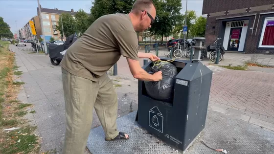 Bewoners uiten forse kritiek op gemeentelijk afvalbeleid