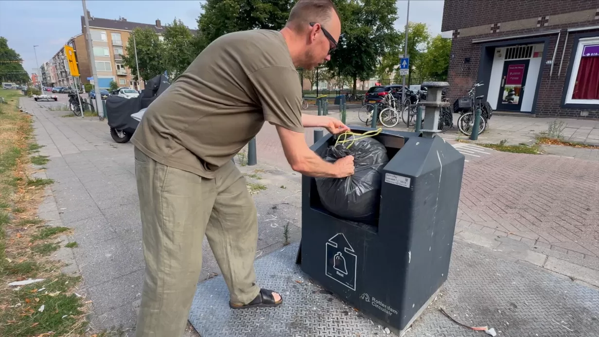 Bewoners uiten forse kritiek op gemeentelijk afvalbeleid